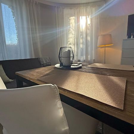 Paterre Wohnung In Der Rosa Villa Selb Zewnętrze zdjęcie